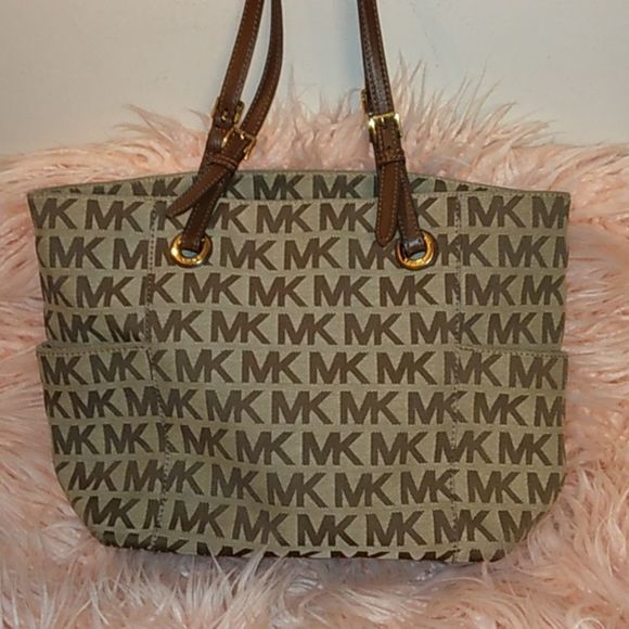(1473) MICHAELΒ KORS LARGE BROWN MONOGRAM CANVAS TOTE π₯ - Picture 7 of 16